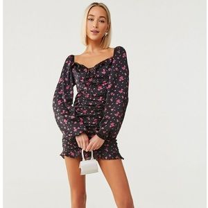 NWT Forever 21 Black Pink Floral Print Mini Dress Ruched BodyCon Size Medium